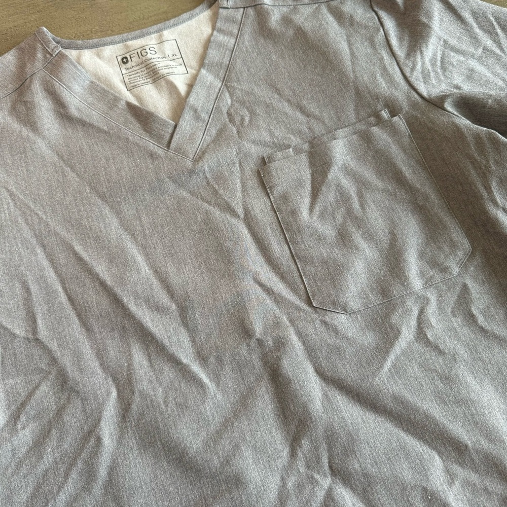 Figs Charcoal Grey Short Sleeve Catarina Tshirt Scrubs Top XL - Picture 3 of 7